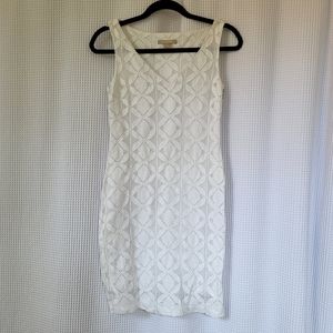 Banana Republic V-Neck shift dress, white, stretch cotton lace, size 4